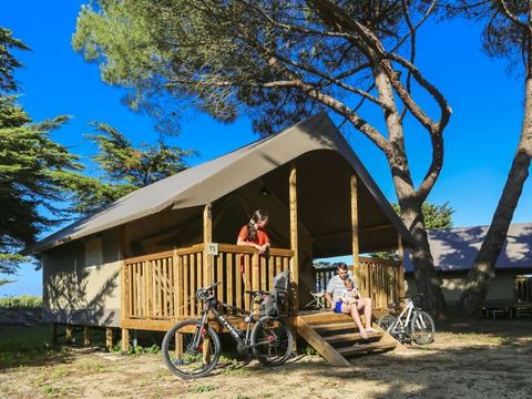 TENTE TOILE ET BOIS 4 personnes - Tente Lodge Confort sans sanitaire - 2 chambres