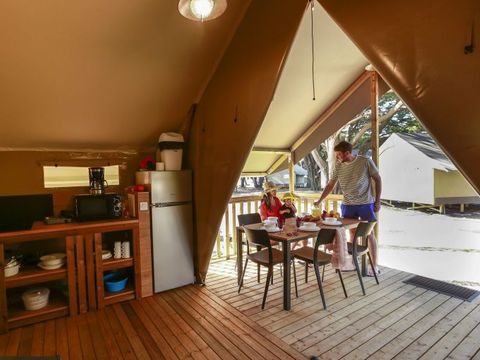 TENTE TOILE ET BOIS 4 personnes - Tente Lodge Confort sans sanitaire - 2 chambres