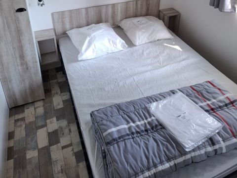 MOBILHOME 2 personnes - Mobil-home Confort 18,60 m² (1 chambre) + terrasse bois semi-couverte