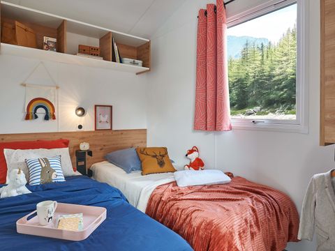 MOBILHOME 4 personnes - Mobil-home Premium 31m² (2 chambres) + Lave Vaisselle + terrasse semi-couverte 15m²