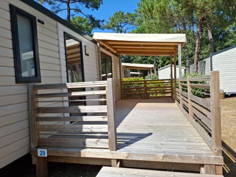 MOBILHOME 4 personnes - Mobil-home Premium 32m² (2 chambres - 2 sdb) + Lave Vaisselle + terrasse semi-couverte 15m²