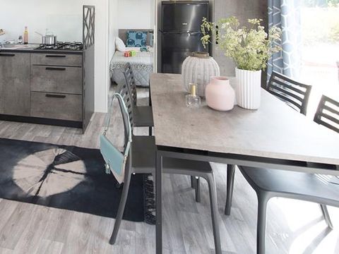 MOBILHOME 6 personnes - Mobil-home Premium 33m² (3 chambres) + Lave Vaisselle + Lit 160 + Terrasse semi-couverte 15m²