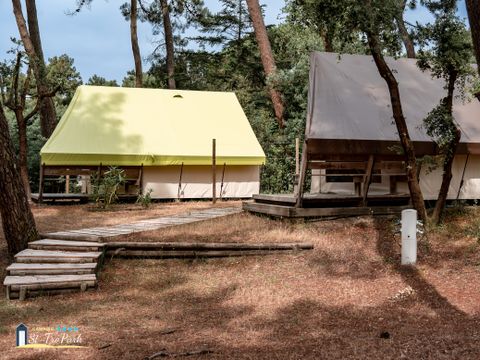 LODGE 4 personnes - Tente Écolodge Confort 17m² (2 chambres) - sans sanitaires