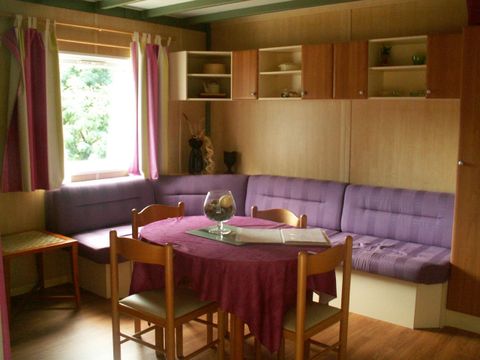 CHALET 4 personnes - Chalet Premium 35m² (2 chambres) + Climatisation + Lave-vaisselle + Terrasse couverte 12m²