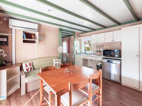 CHALET 4 personnes - Chalet Premium 32m² (2 chambres) réservé aux personnes à mobilité réduite avec climatisation