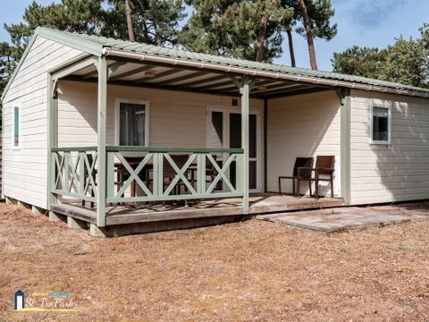 Chalet 6 personnes - Chalet Premium 46m² (3 chambres) + Climatisation + Lave-vaisselle + Terrasse couverte
