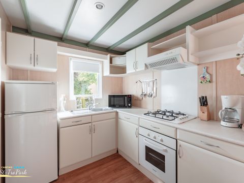 Chalet 6 personnes - Chalet Premium 46m² (3 chambres) + Climatisation + Lave-vaisselle + Terrasse couverte