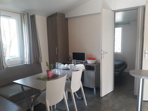 MOBILHOME 4 personnes - CONFORT+