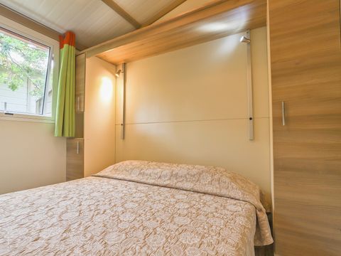 Mobilhome 5 personnes - Classic | 2 Ch. | 5 Pers. | Sur pilotis | Terrasse simple | Clim.