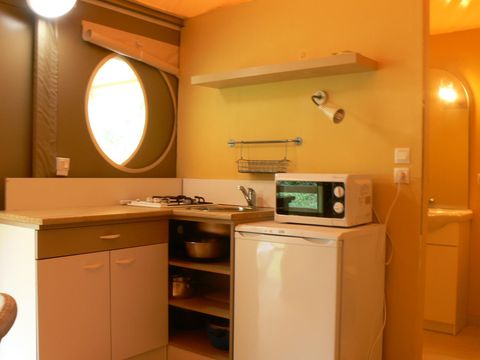 Tente en toile et en bois 5 personnes - Grand lodge 25m² (2 chambres) 5 pers