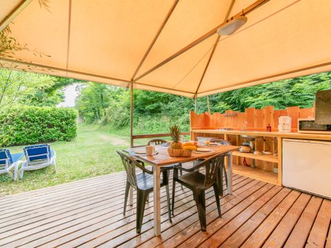 Tente en toile et en bois 5 personnes - Grand lodge 25m² (2 chambres) 5 pers