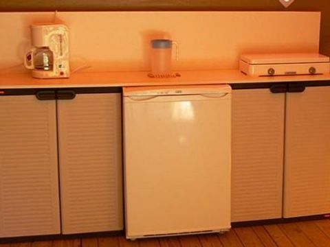 TENTE TOILE ET BOIS 5 personnes - Petit Lodge 20m² (2 chambres) sans sanitaires 5 pers