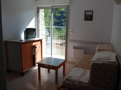 APPARTEMENT 4 personnes - RIEUSSET REZ DE CHAUSSEE TERRASSE TV