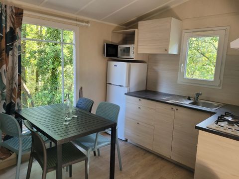 MOBILHOME 6 personnes - 4/6 Confort avec terrasse + Climatisation + TV 40m²