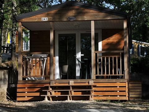 Mobilhome 4 personnes - Avec terrasse - Climatisation - TV - 31m²