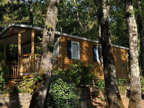 MOBILHOME 4 personnes - 4 personnes avec terrasse + climatisation + TV - 31m²