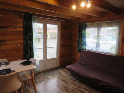 CHALET 6 personnes - MOTEL CALIFORNIA + TV CHALET 6 personnes - MOTEL CALIFORNIA + TV