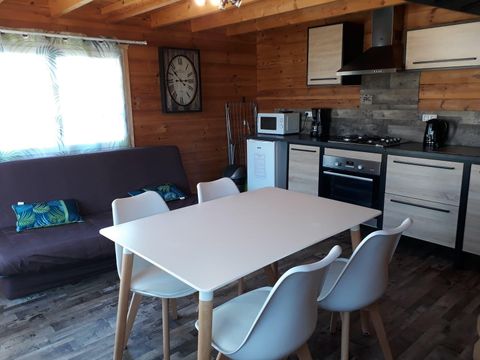 CHALET 6 personnes - MOTEL CALIFORNIA + TV CHALET 6 personnes - MOTEL CALIFORNIA + TV