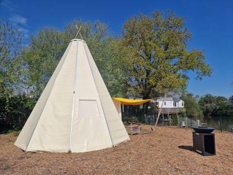 HÉBERGEMENT INSOLITE 4 personnes - Tipi 4 pers