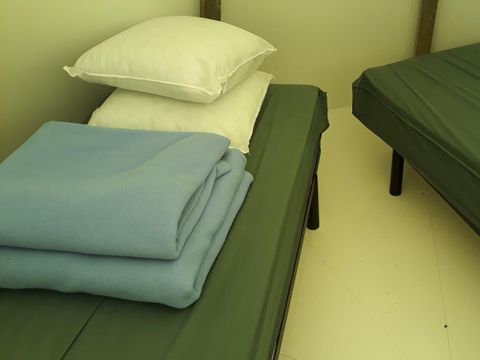 Hébergement 4 personnes - Tipi