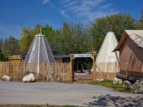 Hébergement 4 personnes - Tipi