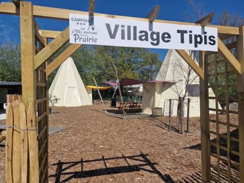 HÉBERGEMENT INSOLITE 4 personnes - Tipi 4 pers