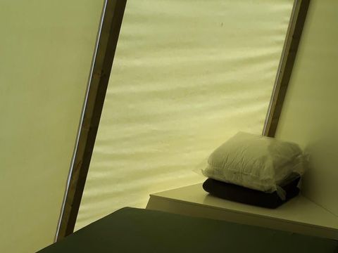 Hébergement 4 personnes - Tipi