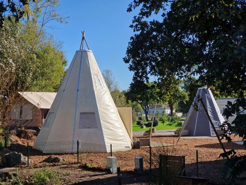 Hébergement 4 personnes - Tipi
