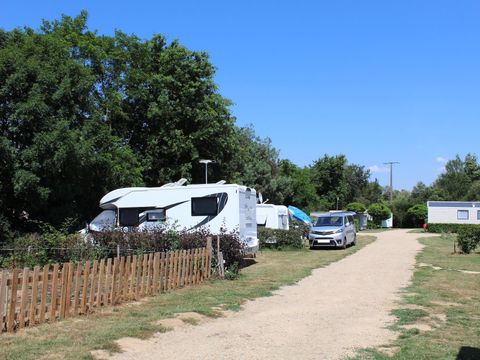 Emplacement - Emplacement voiture + tente ou caravane
