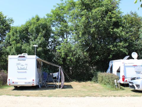 Emplacement - Emplacement voiture + tente ou caravane