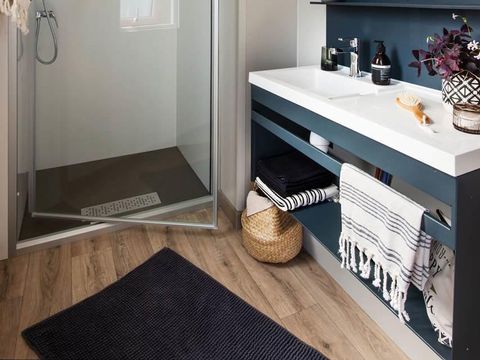 MOBILHOME 4 personnes - Cottage FAMILY "VUE LAC" (terrasse couverte) nouveauté 2023