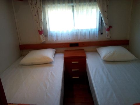 MOBILHOME 6 personnes - MH2( sans draps) MOBILHOME 6 personnes - MH2( sans draps)