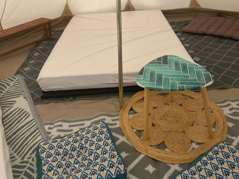 TENTE 4 personnes - Tente Tipi - sanitaires communs