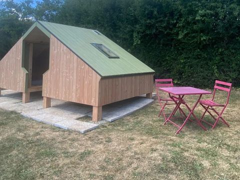 HÉBERGEMENT INSOLITE 4 personnes - Cabane Fernweh - sanitaires communs
