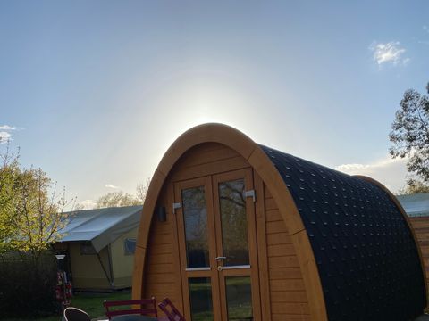 Tiny house 4 personnes - Cabane Pod - sanitaires communs