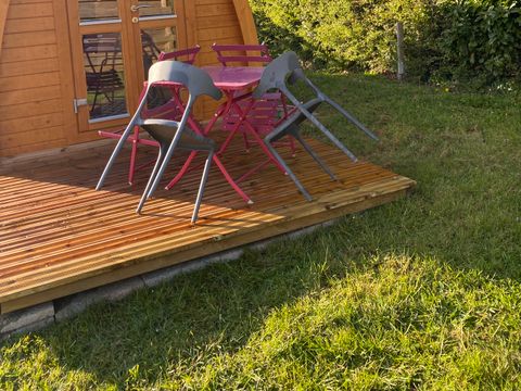 HÉBERGEMENT INSOLITE 4 personnes - Cabane Pod - sanitaires communs