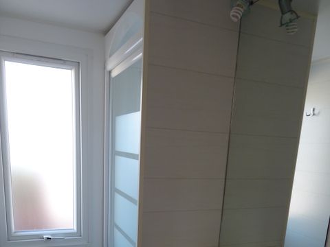 MOBILHOME 8 personnes - MAXI Family 3 chambres, 2 salles de bain avec climatisation