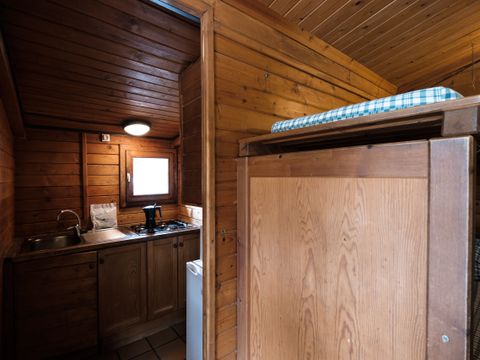 HÉBERGEMENT INSOLITE 2 personnes - CABAÑA DE MADERA BASIC FAMILY
