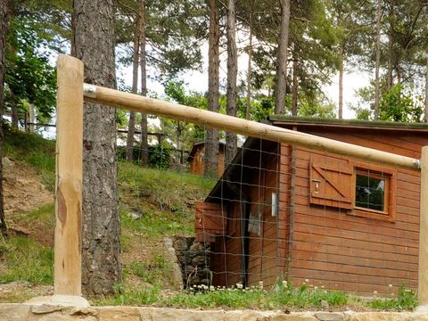 HÉBERGEMENT INSOLITE 4 personnes - CABAÑA DE MADERA BASIC FAMILY