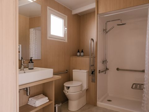 MOBILHOME 2 personnes - ADAPTADO