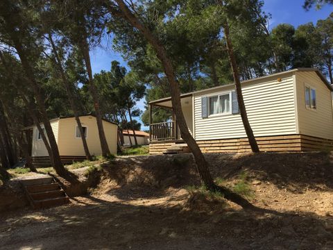 Mobilhome 4 personnes - 2 chambres 24m² + télé inclus