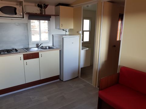 Mobilhome 4 personnes - 2 chambres 24m² + télé inclus