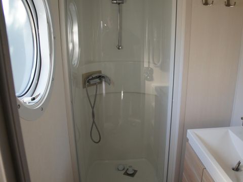 MOBILHOME 7 personnes - Mobil home Standard 32 m² 3 chambres + terrasse 12m² semi-couverte (9m²) 6/7 pers