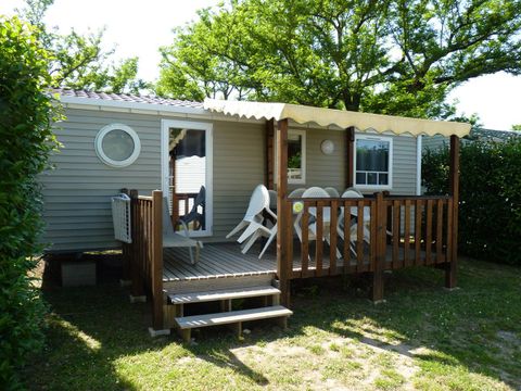 MOBILHOME 7 personnes - Mobil home Standard 32 m² 3 chambres + terrasse 12m² semi-couverte (9m²) 6/7 pers