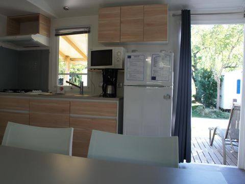 MOBILHOME 7 personnes - Mobil home Standard 32 m² 3 chambres + terrasse 12m² semi-couverte (9m²) 6/7 pers