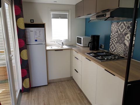MOBILHOME 5 personnes - Mobil home Premium 32 m² 2 chambres + terrasse 12m² semi-couverte (9m²) + TV + climatisation 4/5 pers