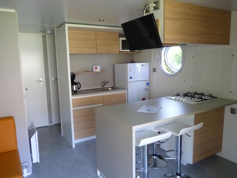 MOBILHOME 5 personnes - Mobil home Premium 32 m² 2 chambres + terrasse 12m² semi-couverte (9m²) + TV + climatisation 4/5 pers