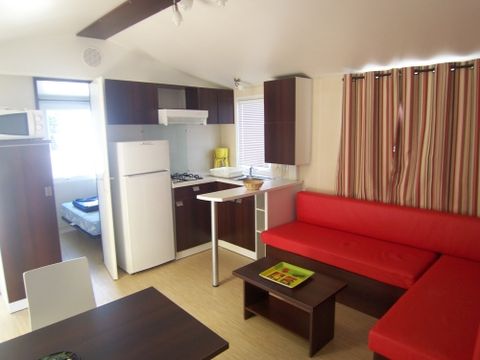 MOBILHOME 5 personnes - Mobil home Confort 32 m² 2 chambres + terrasse 12m² semi-couverte (9m²) + TV 4/5 pers