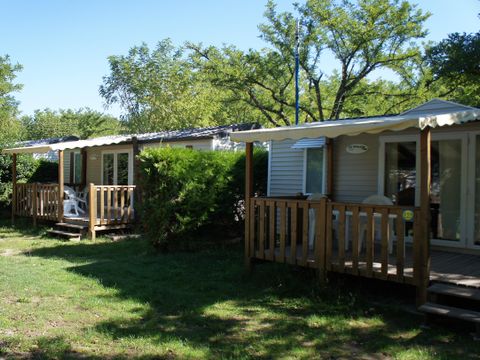 MOBILHOME 5 personnes - Mobil home Confort 32 m² 2 chambres + terrasse 12m² semi-couverte (9m²) + TV 4/5 pers