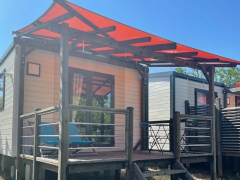 Mobilhome 2 personnes - Mobil home Premium 21m² 1 chambre + terrasse 12m² semi-couverte (9m²) - TV + Climatisation 2 pers